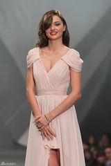 高清组图：超模米兰达-可儿墨西哥走秀靓丽多姿