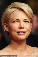 幻灯图集：《蓝色情人节》首映 希斯-莱杰遗孀现身