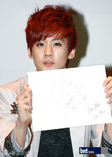 组图：韩团TEENTOP纪念专辑发行举办粉丝签名会