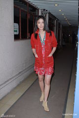 组图：陈慧琳产后携次子出院 儿子取中文名刘琛