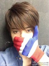 组图：泰版《浪漫满屋》走红 邪魅男主迷倒少女