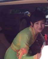 组图：郑爽承认整容与恋情 曾被拍五官变立体