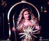 组图：帕丽斯办33岁生日派对 镂空裙豪饮high翻