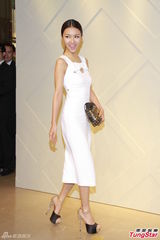 组图：郑秀文被问结婚称无可奉告 自认易相处