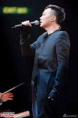 组图：陈奕迅担任演唱会嘉宾 选唱禁毒歌曲