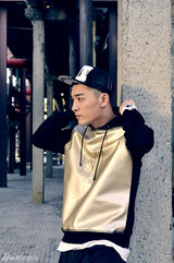 组图：MIC男团街拍写真曝光 霸气外漏