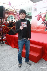 组图：陈肇麒等球员出EP 收入做慈善不为进歌坛