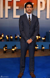 组图：李安《少年派》英国首映 红人“洛基”捧场