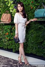 组图：林依晨俏丽亮相演绎小女人别样时髦风情
