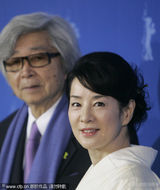 幻灯图：《弟弟》柏林发布会 吉永小百合和服亮相