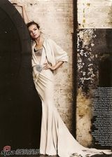 高清组图：俄罗斯超模纳塔利-沃佳诺娃华丽油画写真
