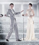 组图：吕颂贤戴娇倩登杂志封面 祝福新年精彩不断