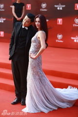 组图：上海电影节闭幕红毯 张柏芝李冰冰光彩照人