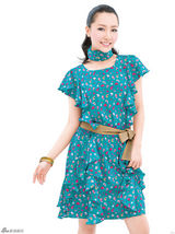 组图：白冰长裙写真曝光 三款风格展多变气质