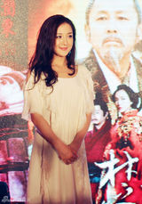 组图：《楚汉》见面会何润东李依晓互动