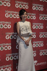 组图：《危情黑吃黑》意大利首映 张静初受追捧