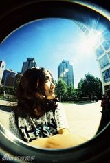 高清组图：新世代音乐人张萱妍首推个人LOMO图集