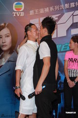 组图：《潜行狙击》宣传 黄宗泽胡须被徐子珊嫌弃