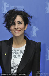 幻灯：电影《在路上》发布会 女演员兹尼卡鬼马可爱