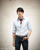 高清组图：玄彬退伍首拍写真 诠释从少年到男人