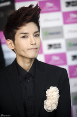 高清组图：Super Junior首尔开唱 f(x)任嘉宾助阵