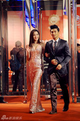 组图：《向着胜利》华鼎获媒体最期待奖