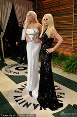 组图：奥斯卡晚宴养眼 可儿秀半球龙女大露背