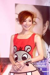 幻灯图集：郑秀文时隔六年重返台湾宣传福音专辑