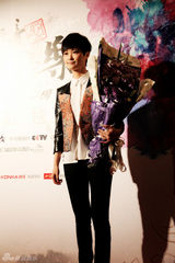 天娱群星榜中榜揽七奖 李宇春称后张杰封王(图)