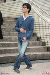 组图：陈晓东装嫩扮大学生 笑成偏爱宅男女神