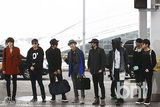 组图：SuperJunior SISTAR等便装亮相机场