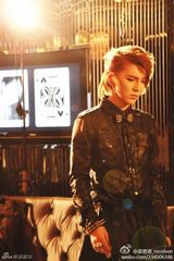 组图：好声音视觉美男梁君诺私照 网曝整容传言