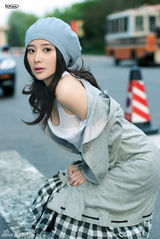 组图：熊乃瑾最新写真曝光 可爱与成熟合二为一