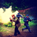 组图：《烽火儿女情》曝精彩剧照 展现年代风采