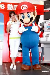 组图：钟嘉欣出席活动 透露给姐姐当伴娘感动落泪