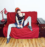 组图：夕又米街拍秀波点蝙蝠袖雪纺衫