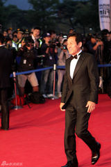 高清组图：釜山电影节开幕 群星竞艳红地毯