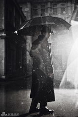 组图：《上海森林》王学兵倪大红掀夺宝风云