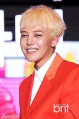 组图：GD李夏怡等出席某饮料新品上市活动