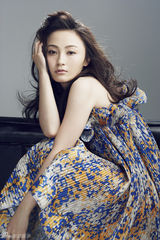 组图：姚笛清新碎花裙演绎仲夏浪漫