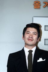 高清组图：韩国电影《巨塔》首映群星云集