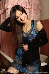 组图：新科港姐张名雅微博美图集锦