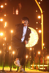 组图：《中国好声音》阿妹战队冠军之夜开启