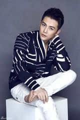 组图：孙坚全新帅萌写真阳光精致