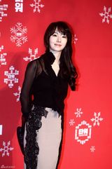 高清组图：韩片《巨塔》VIP首映举行群星捧场