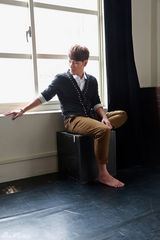 组图：杨宗纬全新MV首播 参与填词剖内心独白