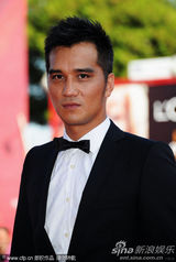 组图：《赛德克-巴莱》首映 徐若瑄露背礼服性感