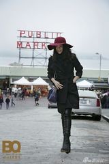 组图：小宋佳浪漫街拍 西雅图街头唯美绽放