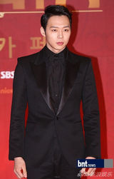 组图：《2012SBS演技大赏》孙贤株夺魁