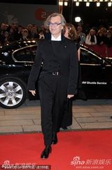 文德斯搂娇妻撑《皮娜》首映 德国总统夫妇秀恩爱